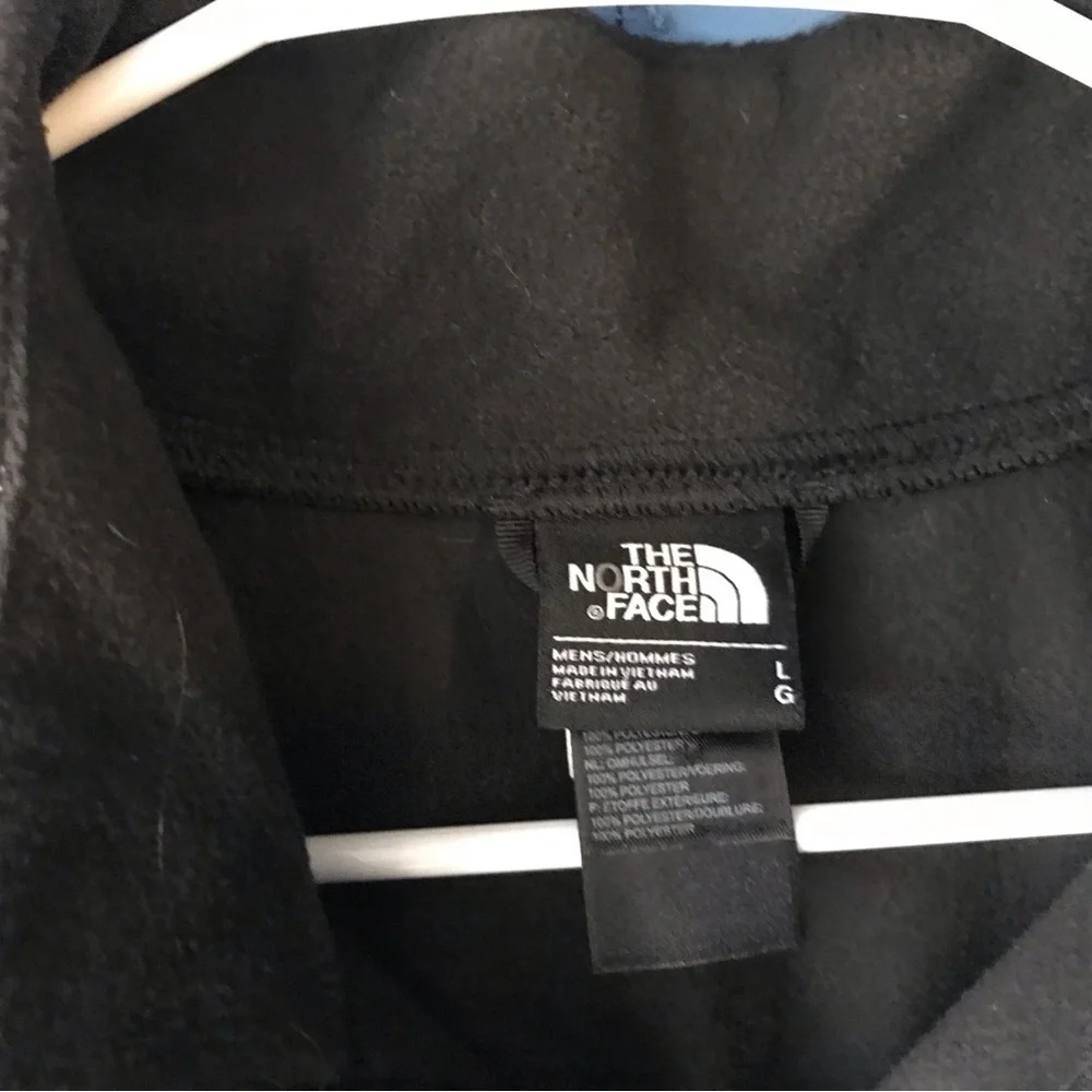 The North Face Black Fleece Jacket with thumb holes